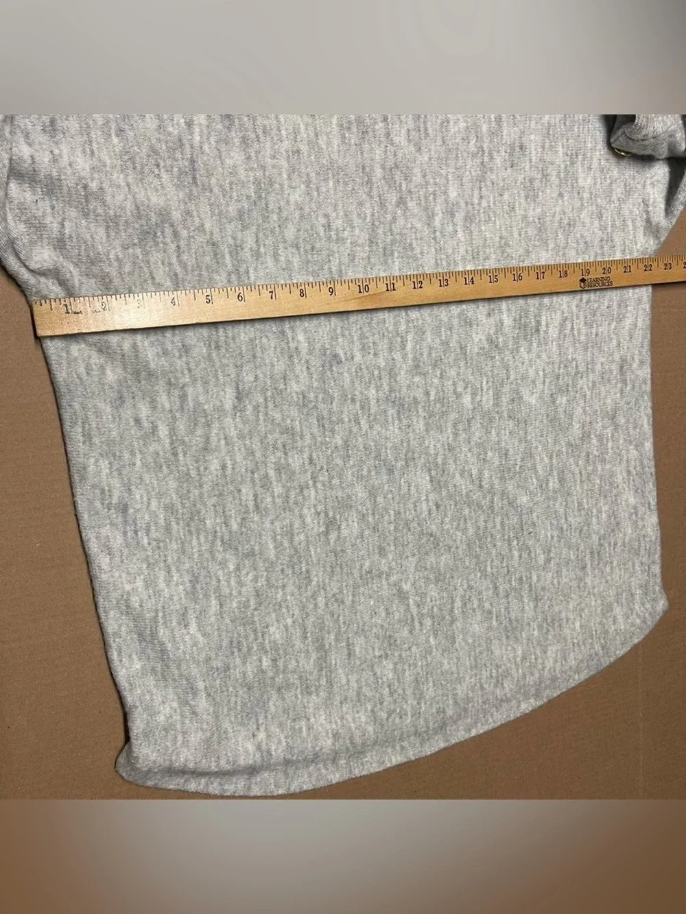Lilly Pulitzer Womens Medium Arna Pullover Sweater Seaside Grey Relaxed Fit - Picture 7 of 10